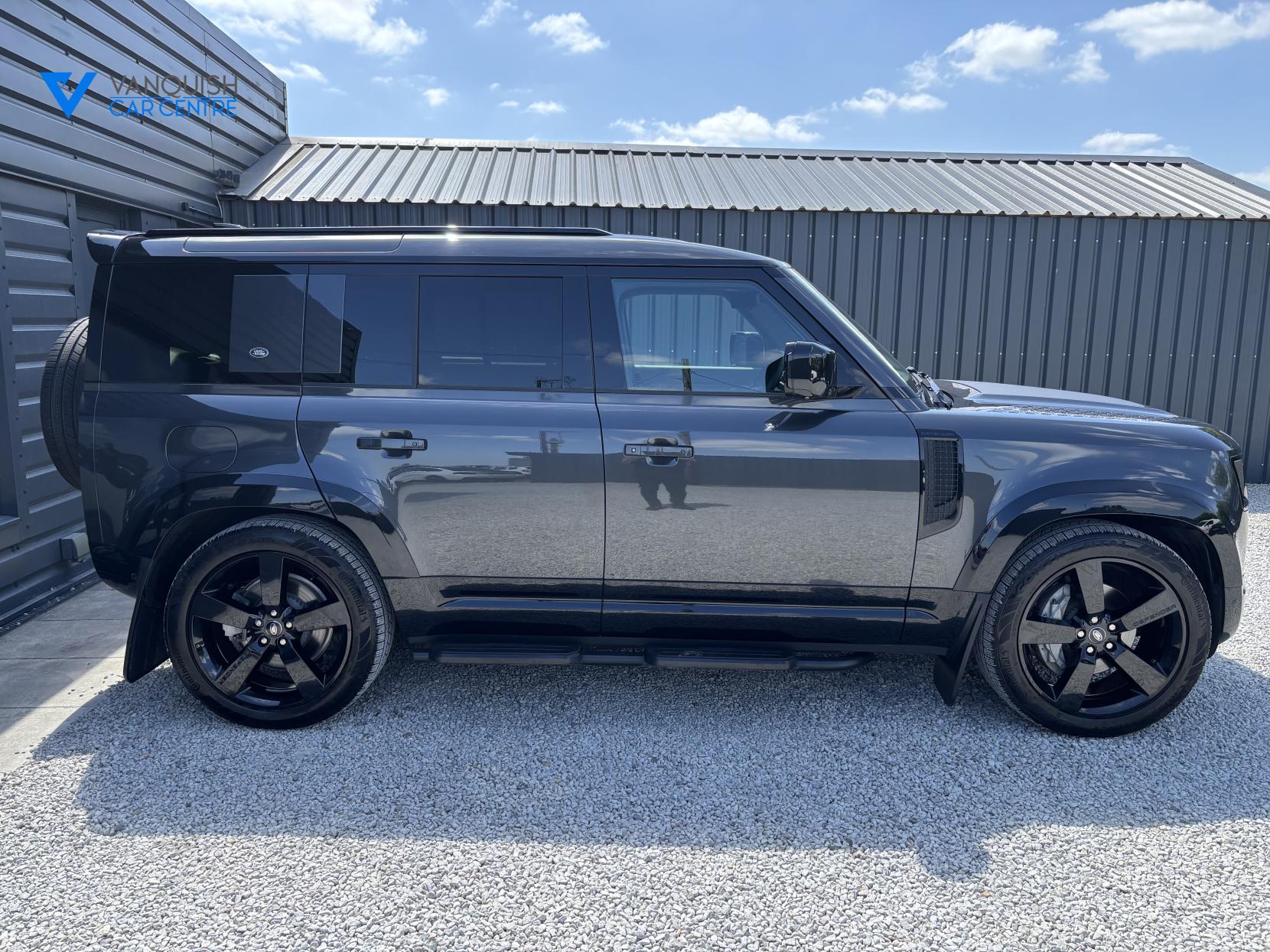 Land Rover Defender 110 3.0 D300 MHEV X-Dynamic HSE SUV 5dr Diesel Auto 4WD Euro 6 (s/s) (300 ps)