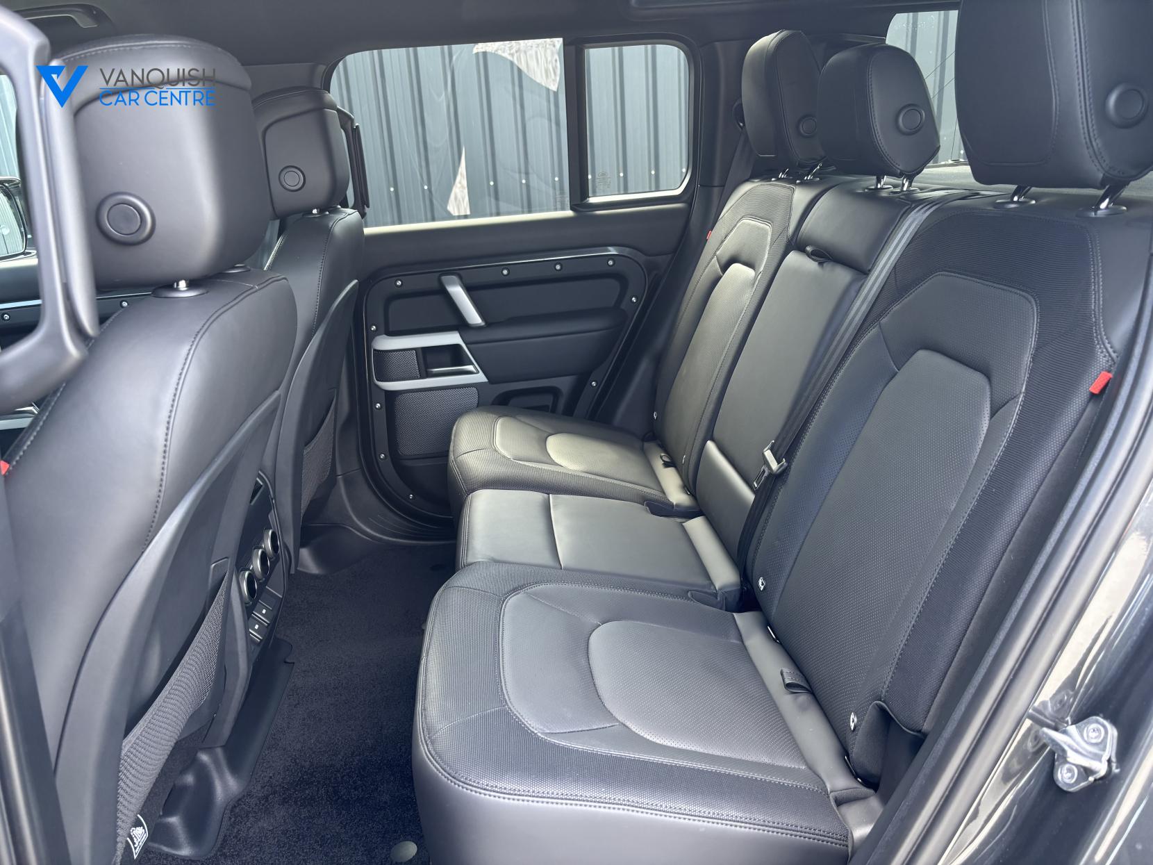 Land Rover Defender 110 3.0 D300 MHEV X-Dynamic HSE SUV 5dr Diesel Auto 4WD Euro 6 (s/s) (300 ps)