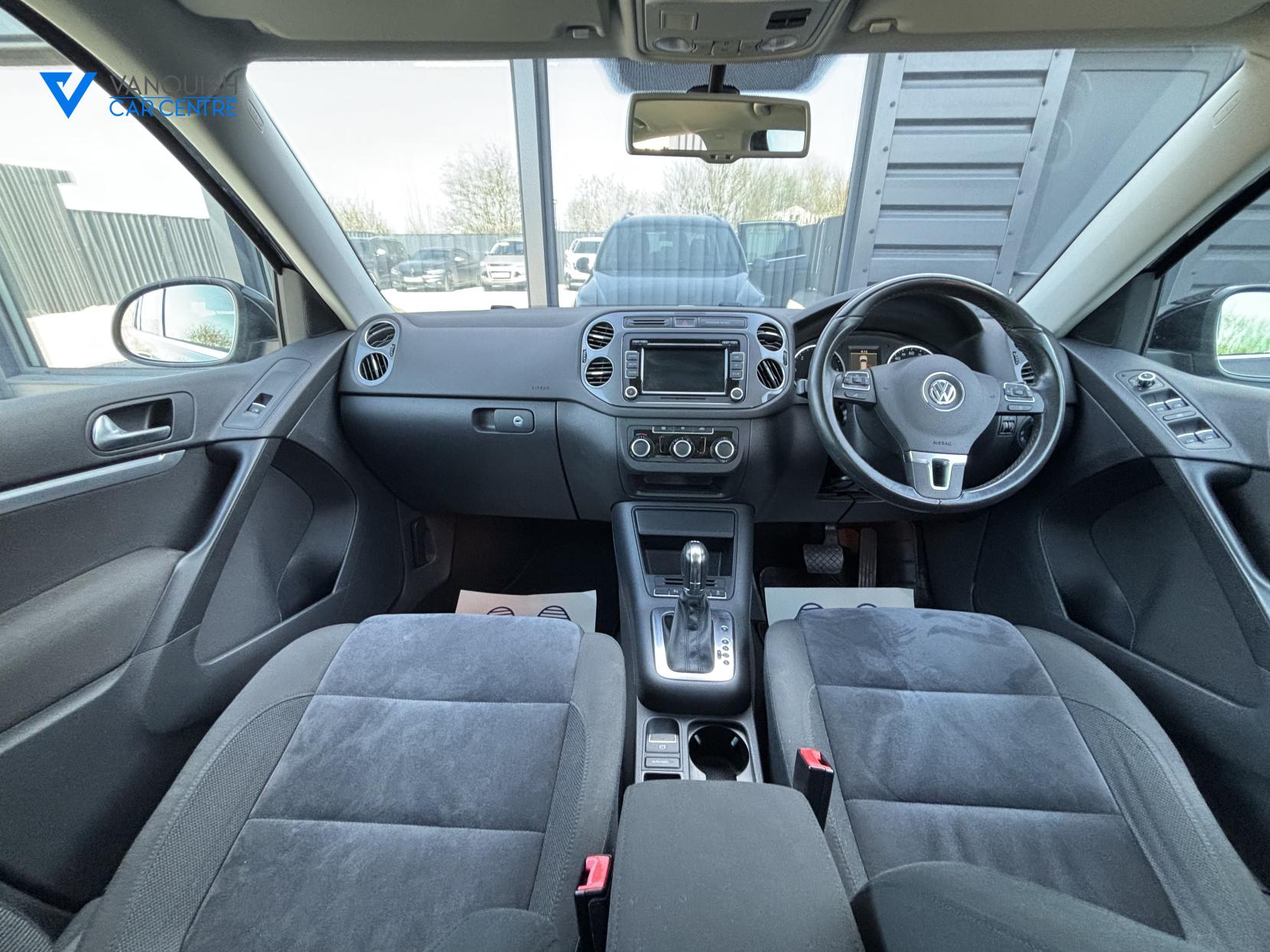 Volkswagen Tiguan 2.0 TDI BlueMotion Tech Sport SUV 5dr Diesel DSG 4WD Euro 5 (s/s) (140 ps)
