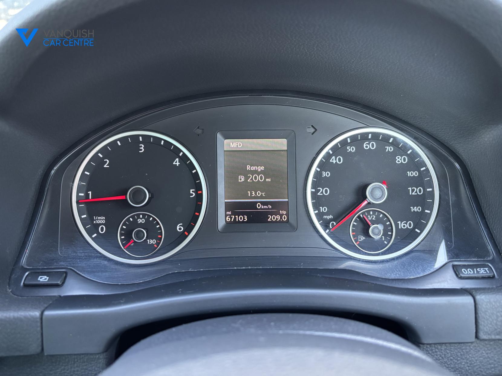 Volkswagen Tiguan 2.0 TDI BlueMotion Tech Sport SUV 5dr Diesel DSG 4WD Euro 5 (s/s) (140 ps)