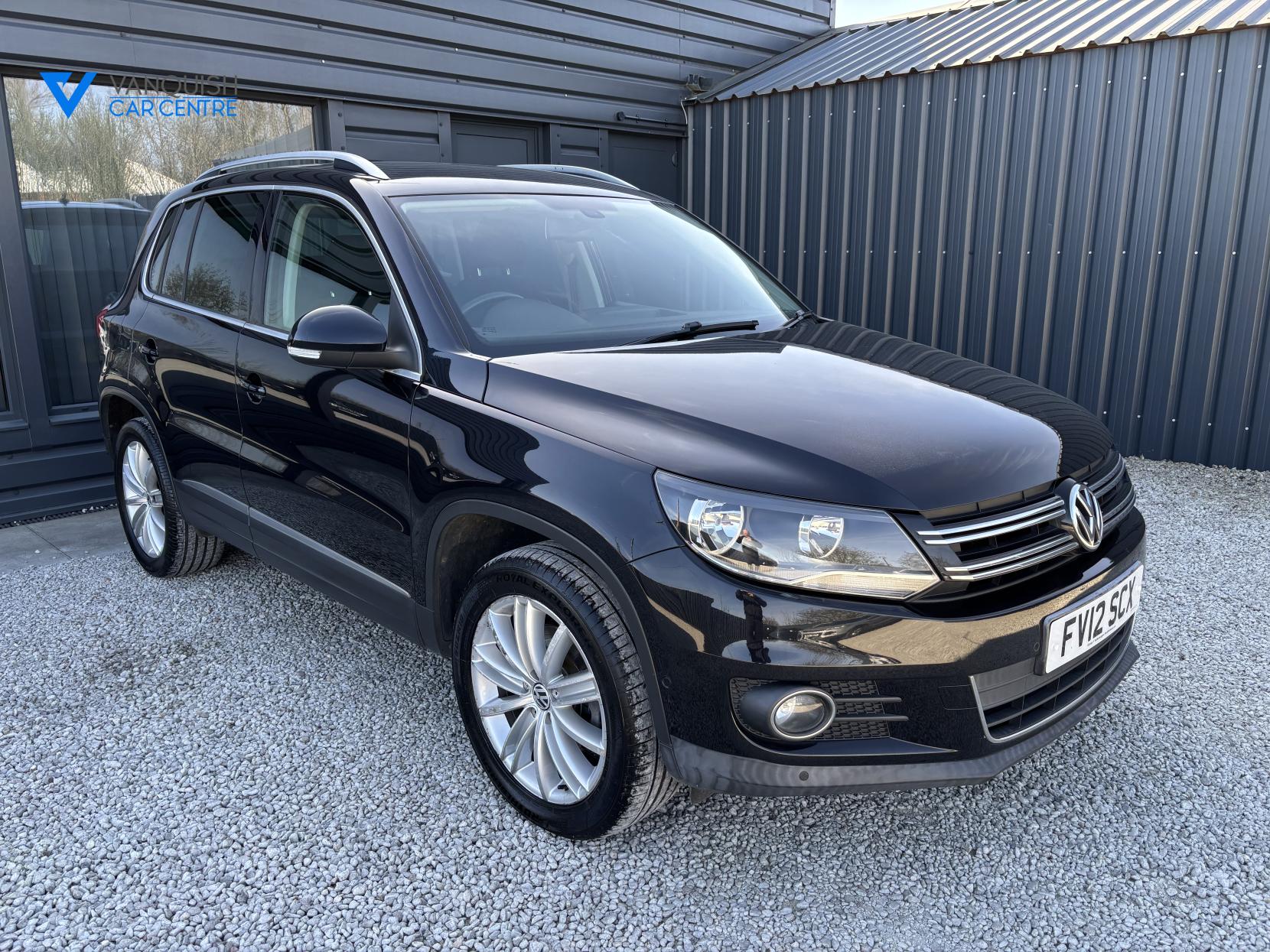 Volkswagen Tiguan 2.0 TDI BlueMotion Tech Sport SUV 5dr Diesel DSG 4WD Euro 5 (s/s) (140 ps)