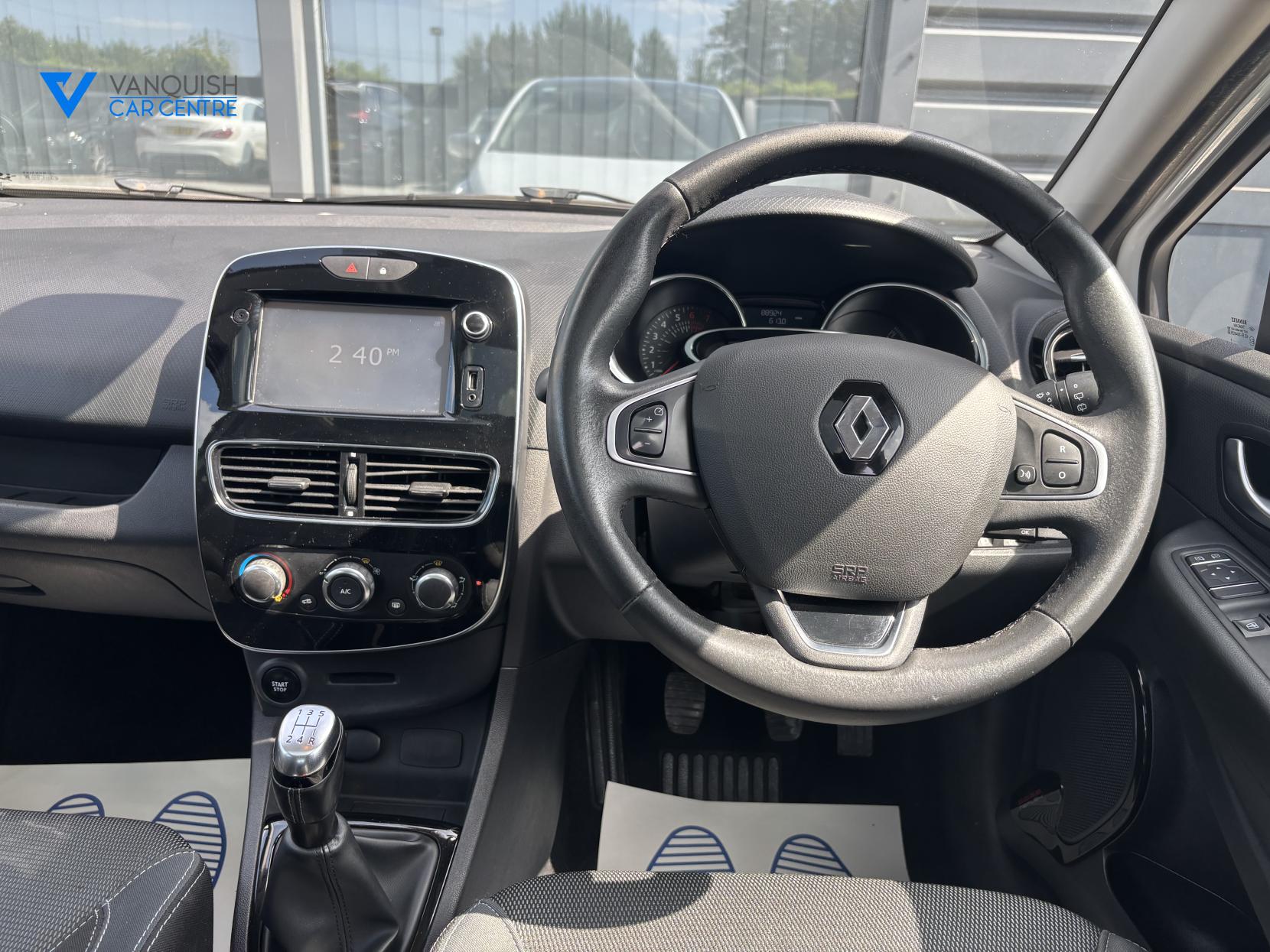 Renault Clio 0.9 TCe Dynamique Nav Hatchback 5dr Petrol Manual Euro 6 (s/s) (90 ps)