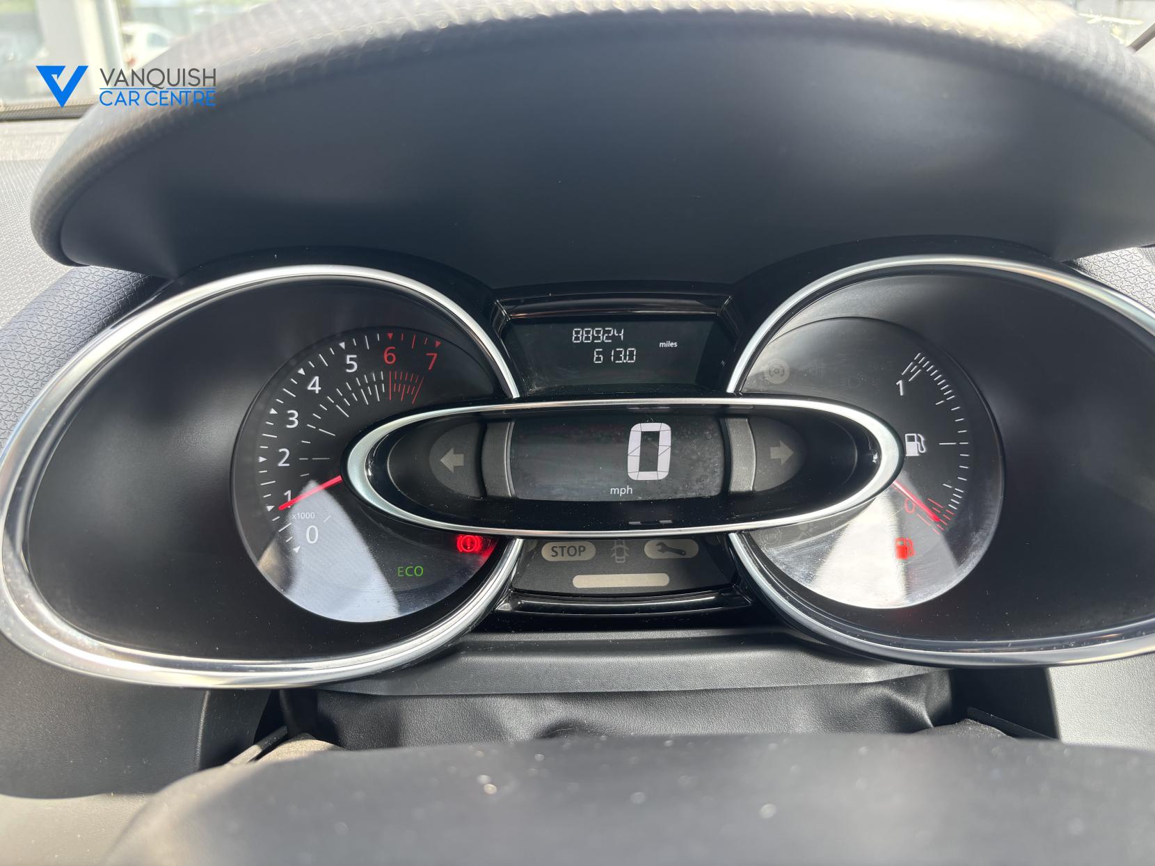Renault Clio 0.9 TCe Dynamique Nav Hatchback 5dr Petrol Manual Euro 6 (s/s) (90 ps)