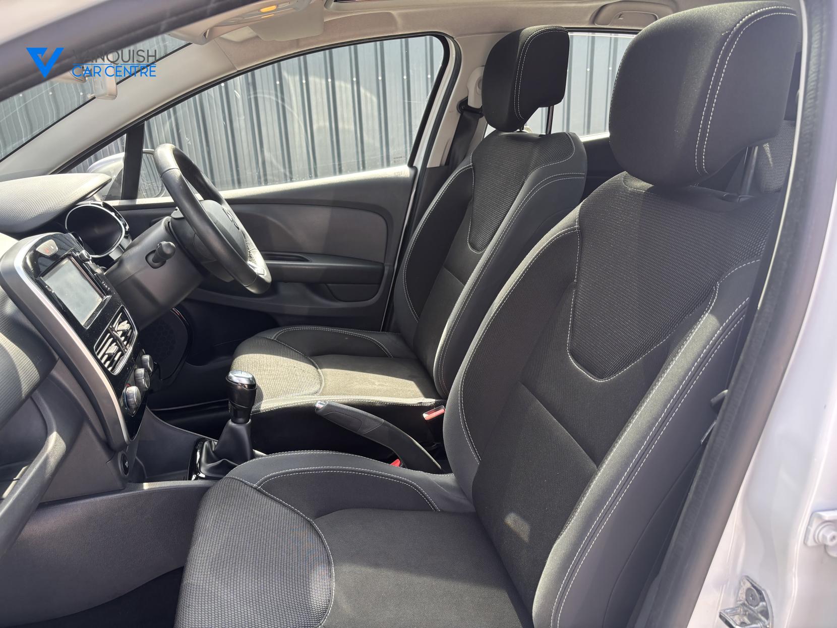 Renault Clio 0.9 TCe Dynamique Nav Hatchback 5dr Petrol Manual Euro 6 (s/s) (90 ps)