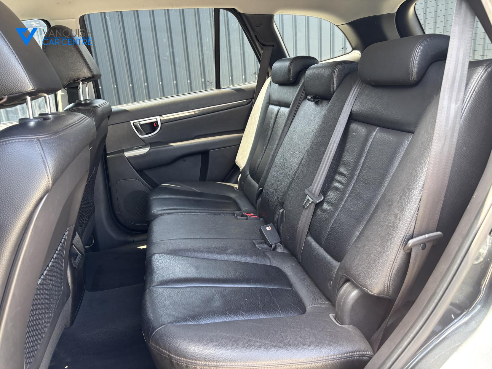Hyundai Santa Fe 2.2 CRDi Premium SUV 5dr Diesel Auto 4WD Euro 5 (5 seat) (194 bhp)