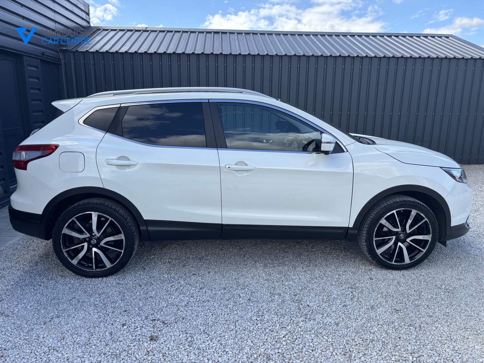 Nissan Qashqai 1.5 dCi Tekna SUV 5dr Diesel Manual 2WD Euro 6 (s/s) (110 ps)