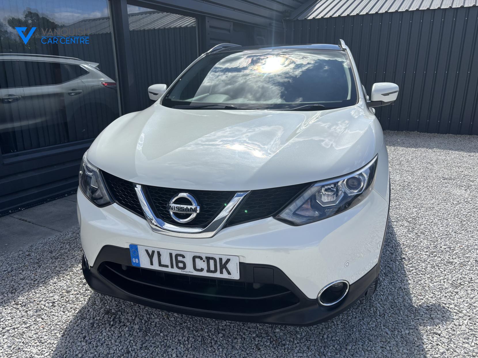 Nissan Qashqai 1.5 dCi Tekna SUV 5dr Diesel Manual 2WD Euro 6 (s/s) (110 ps)