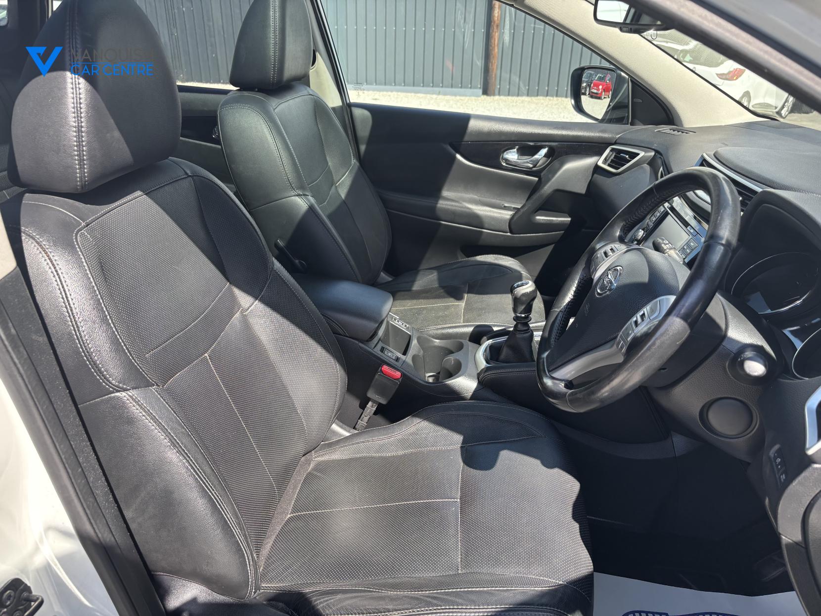 Nissan Qashqai 1.5 dCi Tekna SUV 5dr Diesel Manual 2WD Euro 6 (s/s) (110 ps)