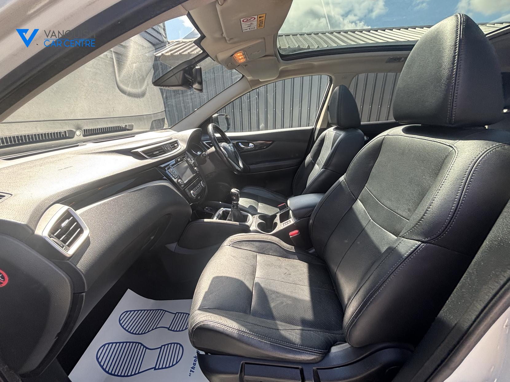 Nissan Qashqai 1.5 dCi Tekna SUV 5dr Diesel Manual 2WD Euro 6 (s/s) (110 ps)