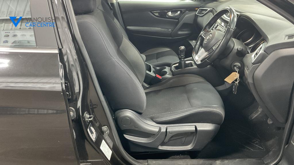 Nissan Qashqai 1.5 dCi Acenta SUV 5dr Diesel Manual Euro 6 (s/s) (110 ps)