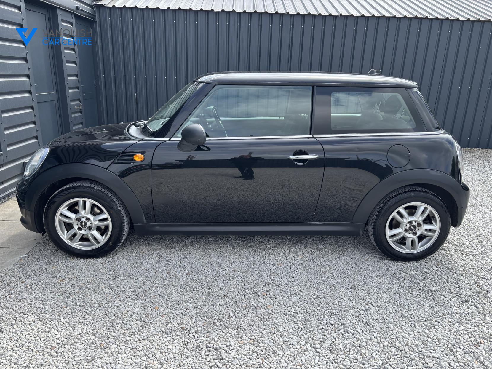 MINI Hatch 1.6 One D Hatchback 3dr Diesel Manual Euro 5 (s/s) (90 ps)