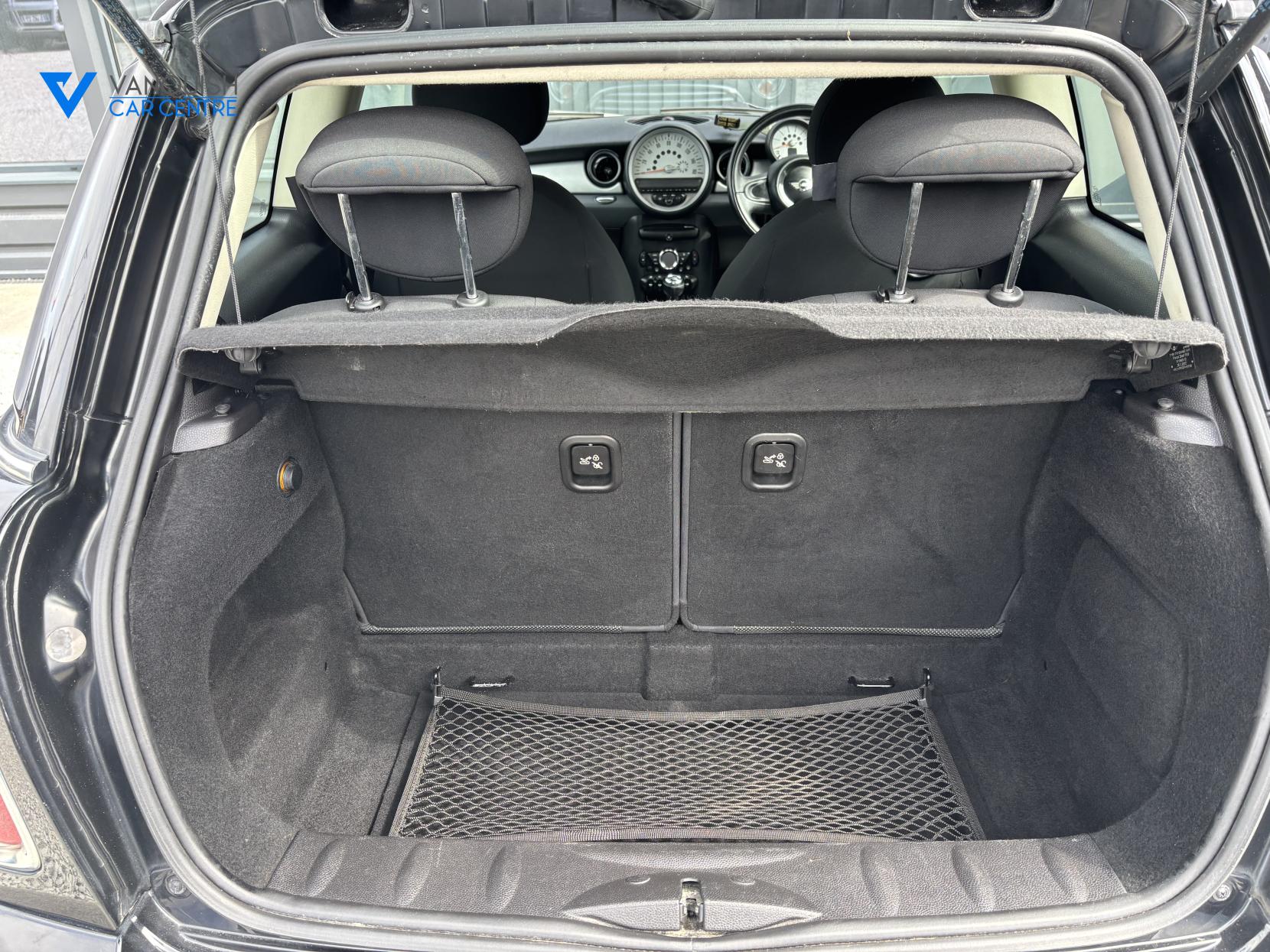 MINI Hatch 1.6 One D Hatchback 3dr Diesel Manual Euro 5 (s/s) (90 ps)