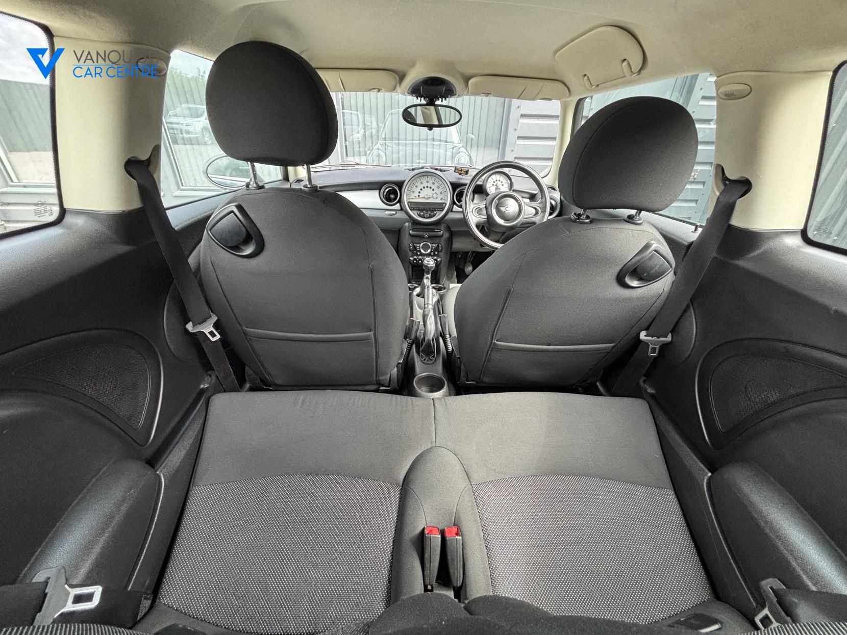 MINI Hatch 1.6 One D Hatchback 3dr Diesel Manual Euro 5 (s/s) (90 ps)