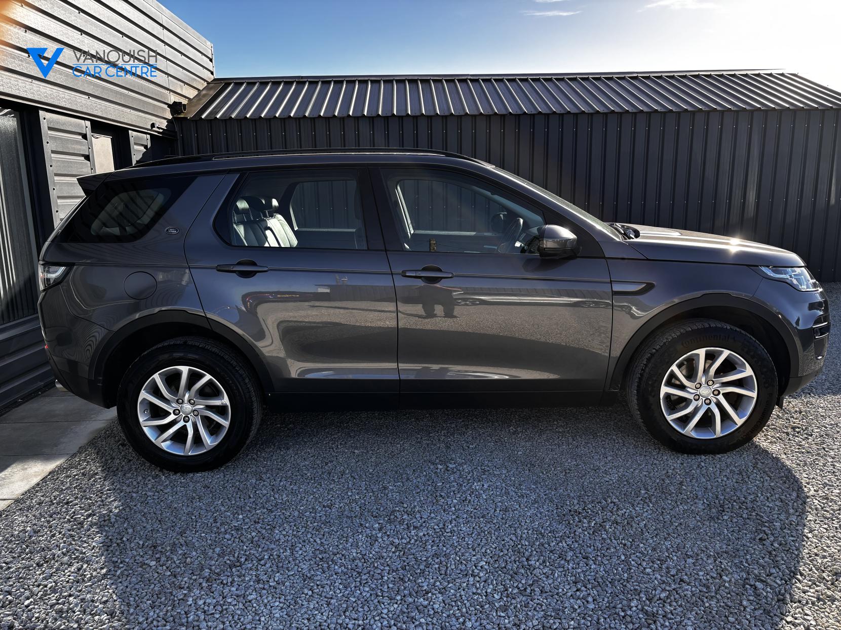Land Rover Discovery Sport 2.0 TD4 SE Tech SUV 5dr Diesel Auto 4WD Euro 6 (s/s) (180 ps)