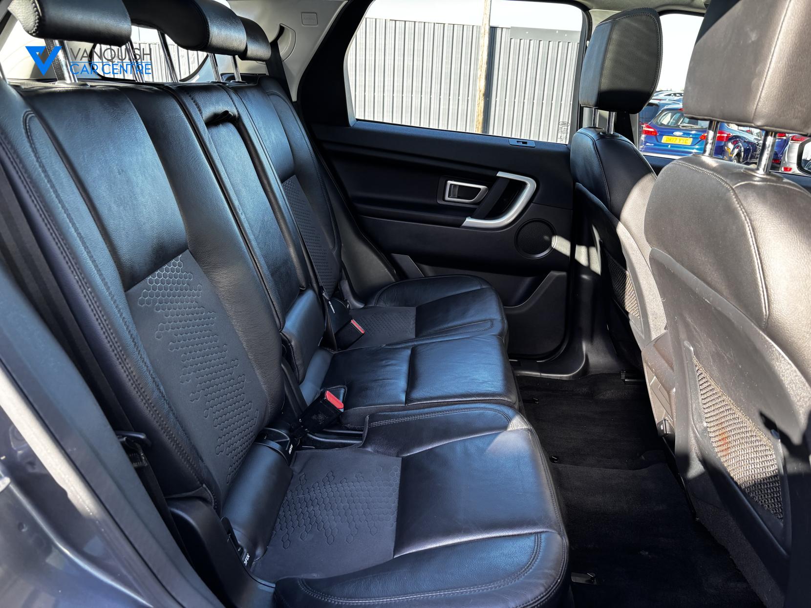 Land Rover Discovery Sport 2.0 TD4 SE Tech SUV 5dr Diesel Auto 4WD Euro 6 (s/s) (180 ps)