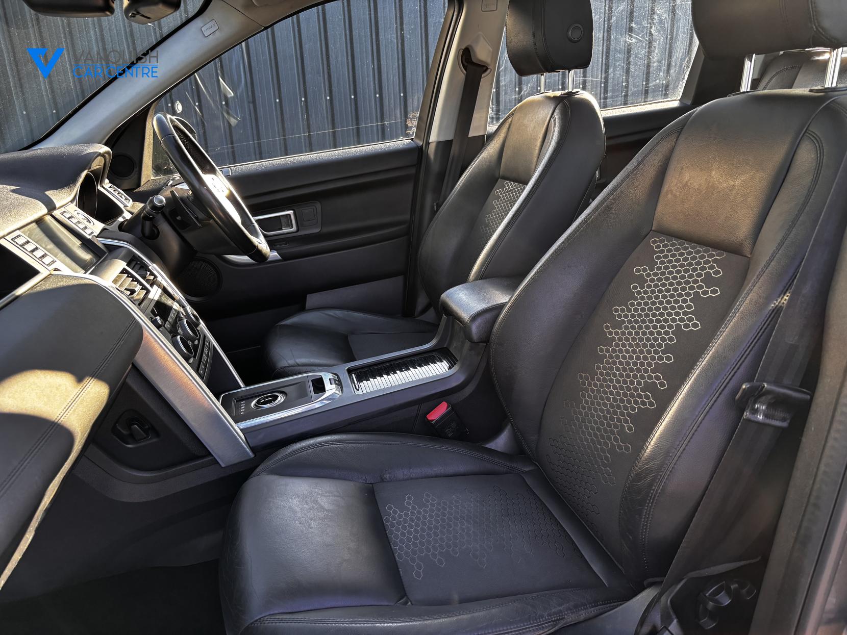 Land Rover Discovery Sport 2.0 TD4 SE Tech SUV 5dr Diesel Auto 4WD Euro 6 (s/s) (180 ps)