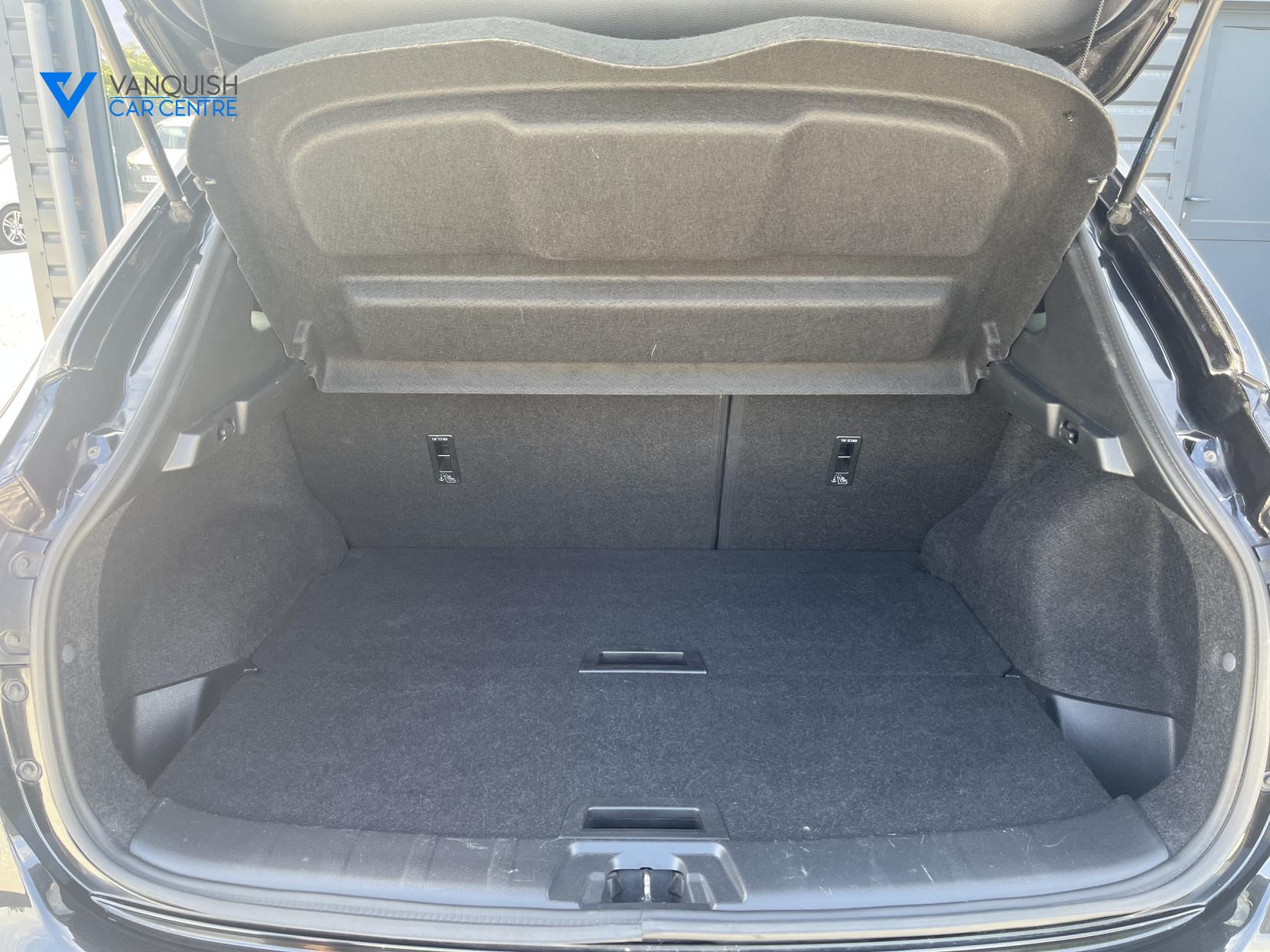 Nissan Qashqai 1.5 dCi Tekna SUV 5dr Diesel Manual 2WD Euro 6 (s/s) (110 ps)
