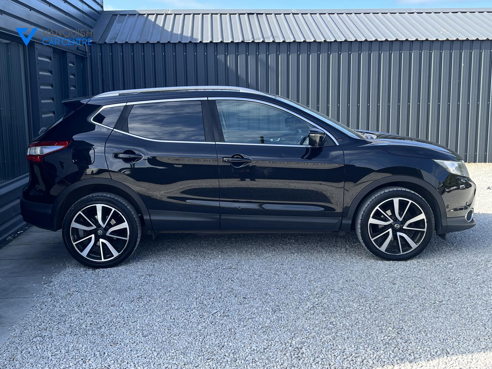 Nissan Qashqai 1.5 dCi Tekna SUV 5dr Diesel Manual 2WD Euro 6 (s/s) (110 ps)