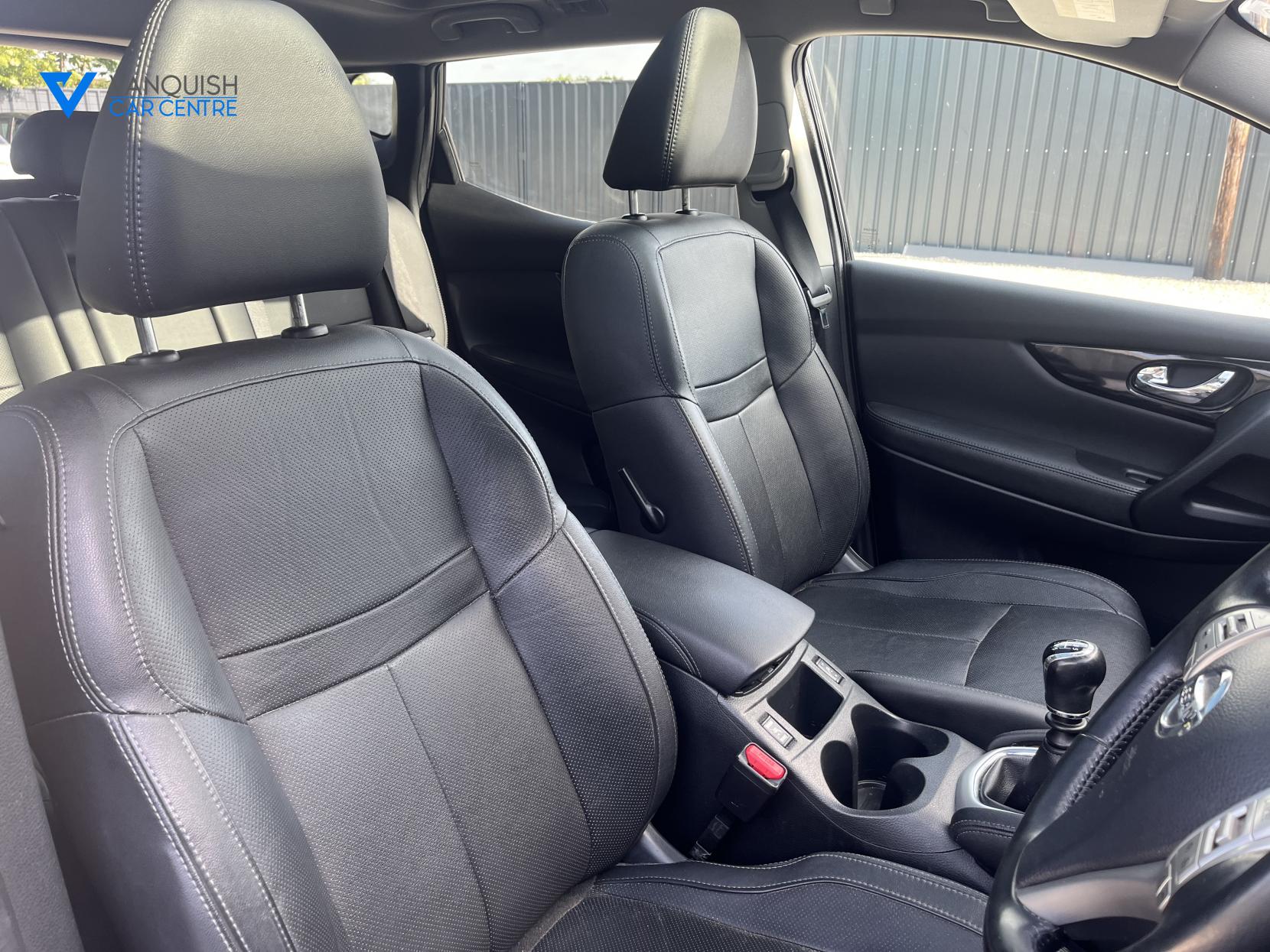 Nissan Qashqai 1.5 dCi Tekna SUV 5dr Diesel Manual 2WD Euro 6 (s/s) (110 ps)
