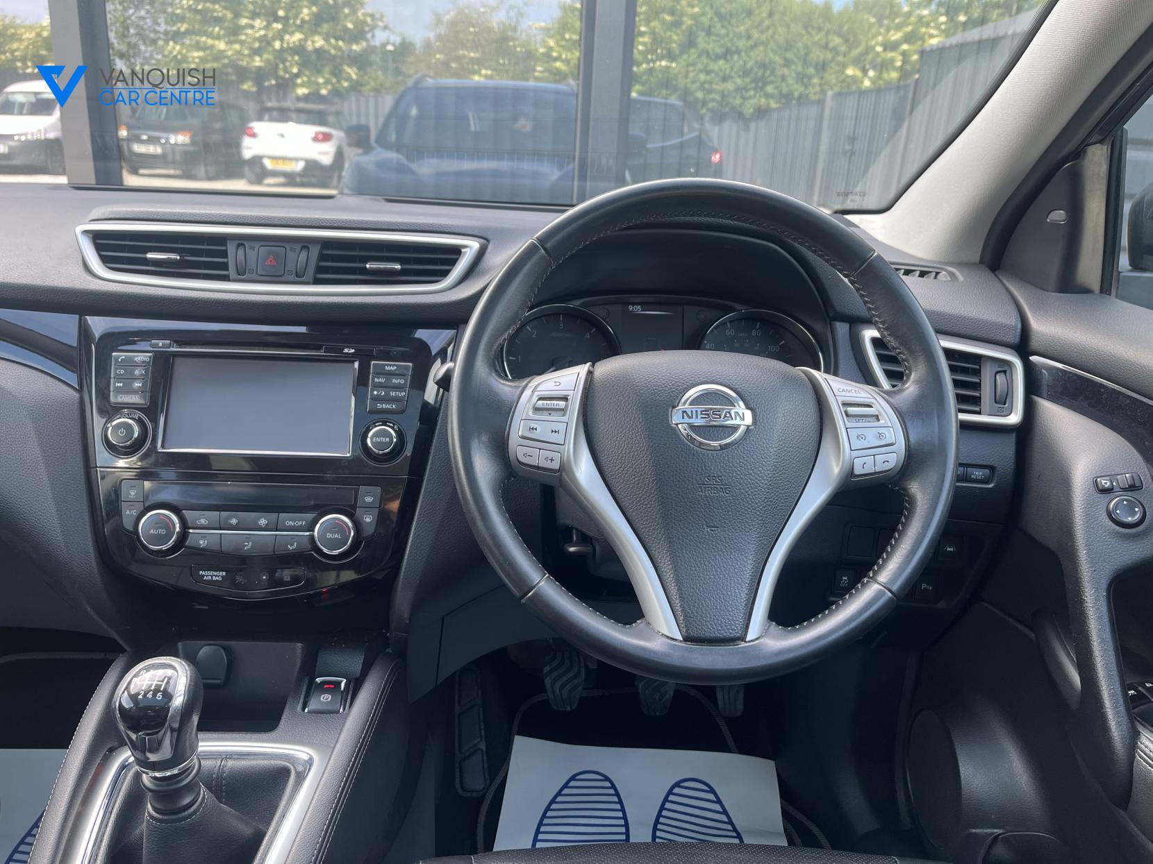 Nissan Qashqai 1.5 dCi Tekna SUV 5dr Diesel Manual 2WD Euro 6 (s/s) (110 ps)