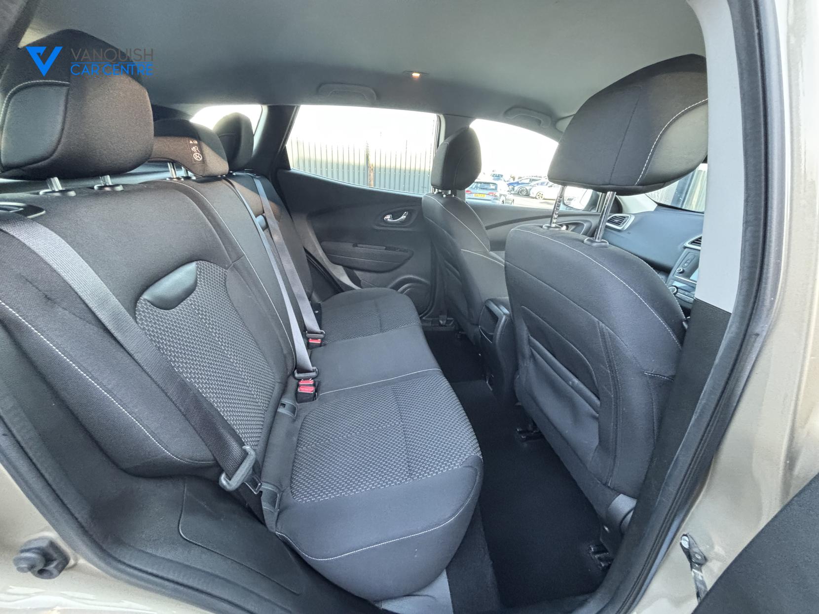 Renault Kadjar 1.5 dCi Dynamique Nav SUV 5dr Diesel EDC Euro 6 (s/s) (110 ps)