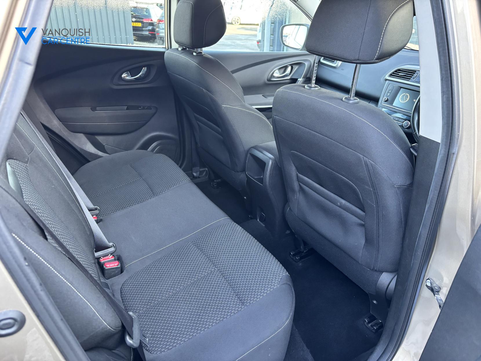 Renault Kadjar 1.5 dCi Dynamique Nav SUV 5dr Diesel EDC Euro 6 (s/s) (110 ps)