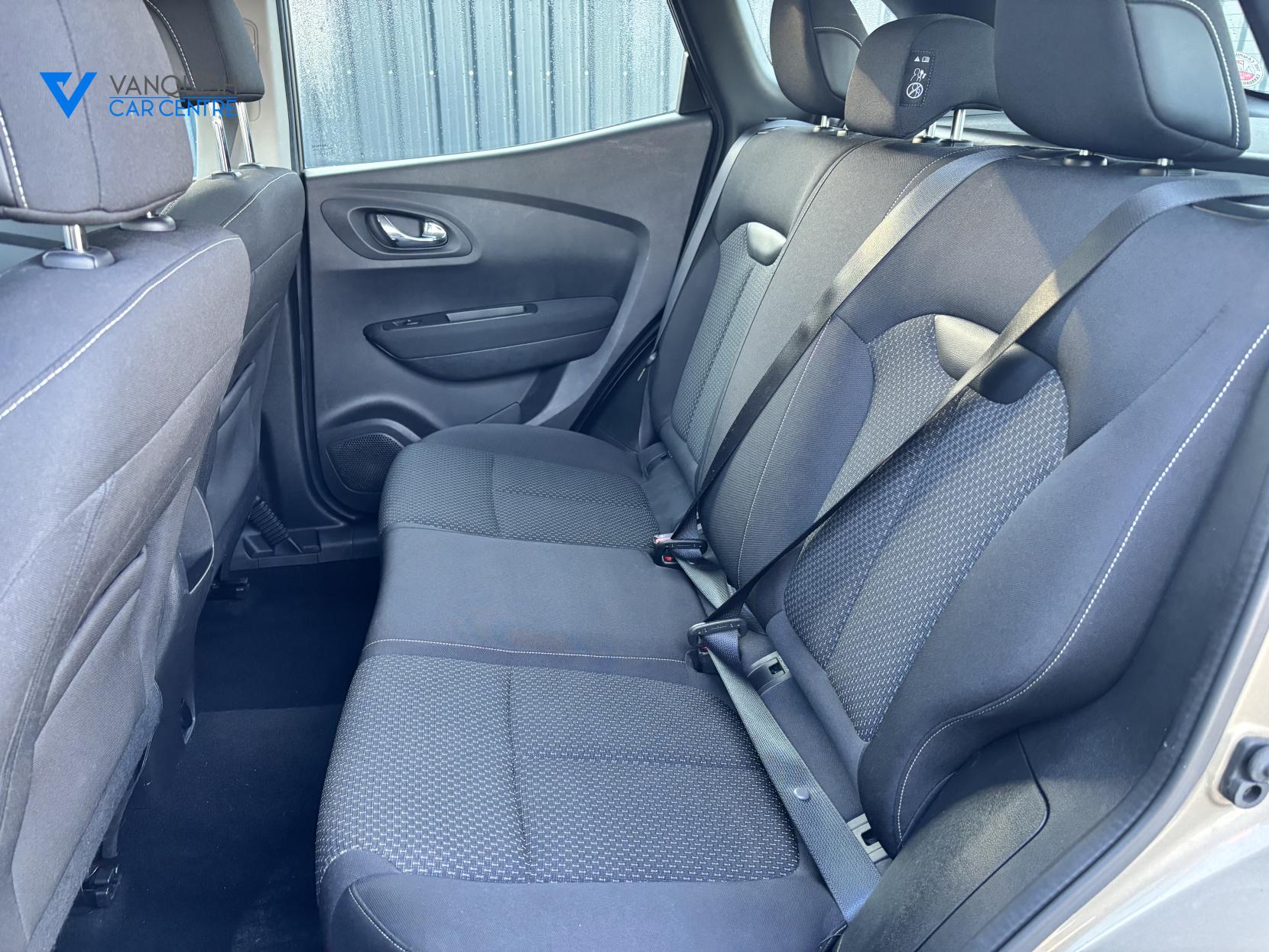 Renault Kadjar 1.5 dCi Dynamique Nav SUV 5dr Diesel EDC Euro 6 (s/s) (110 ps)