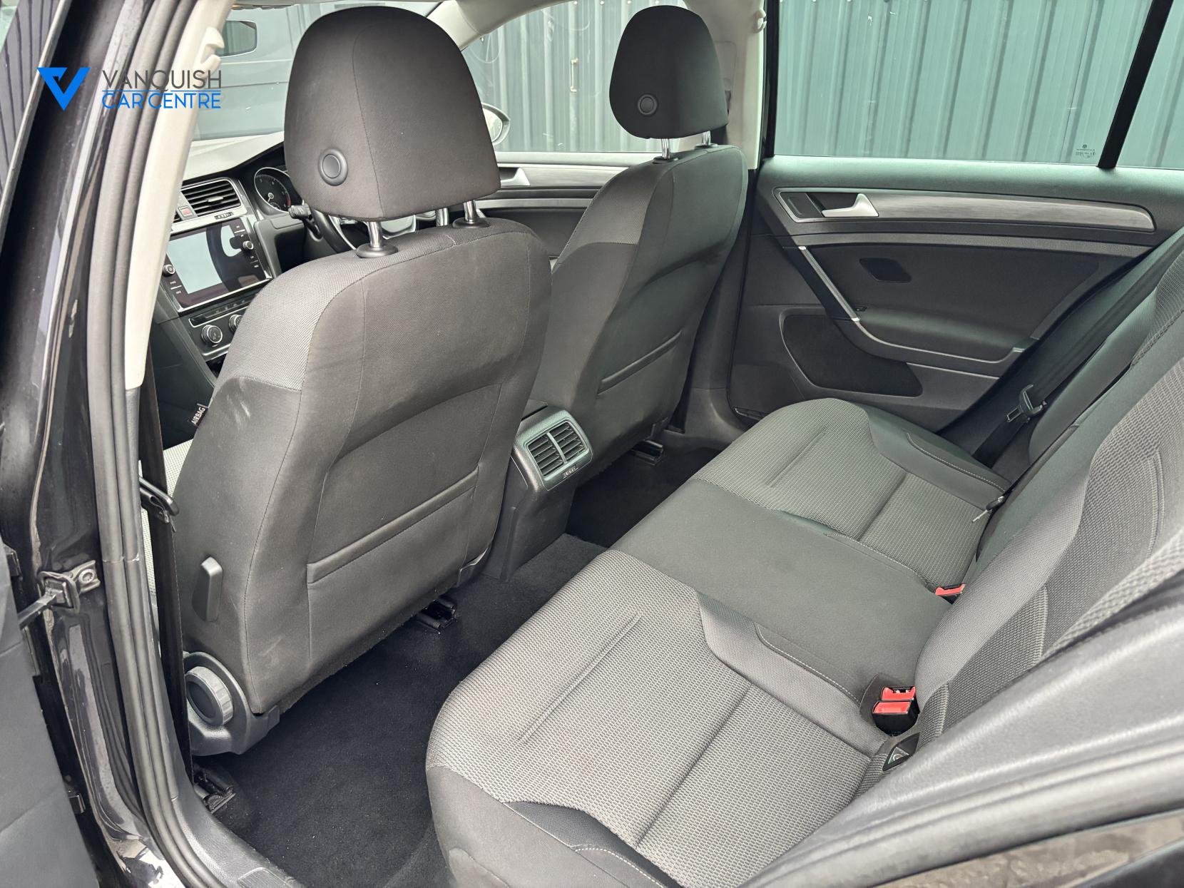 Volkswagen Golf 1.6 TDI SE Nav Estate 5dr Diesel DSG Euro 6 (s/s) (115 ps)