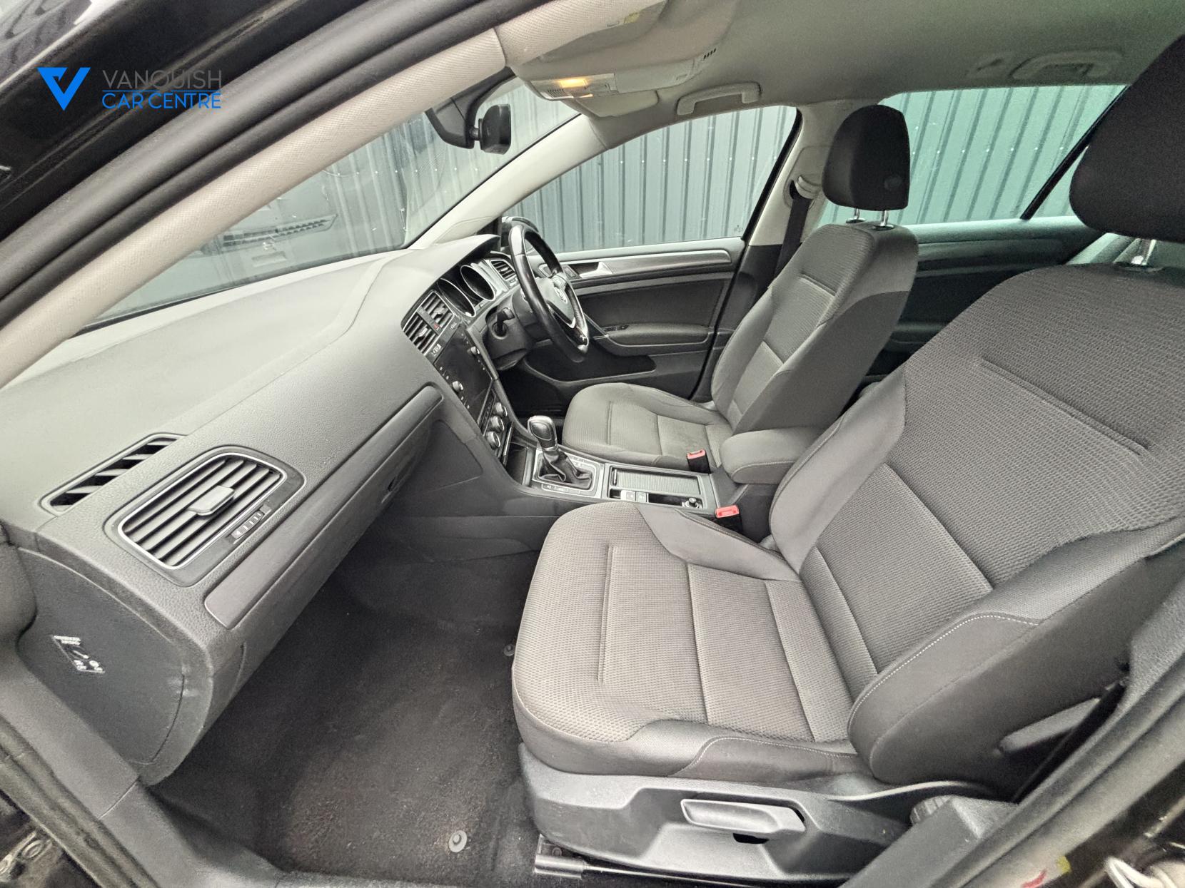 Volkswagen Golf 1.6 TDI SE Nav Estate 5dr Diesel DSG Euro 6 (s/s) (115 ps)