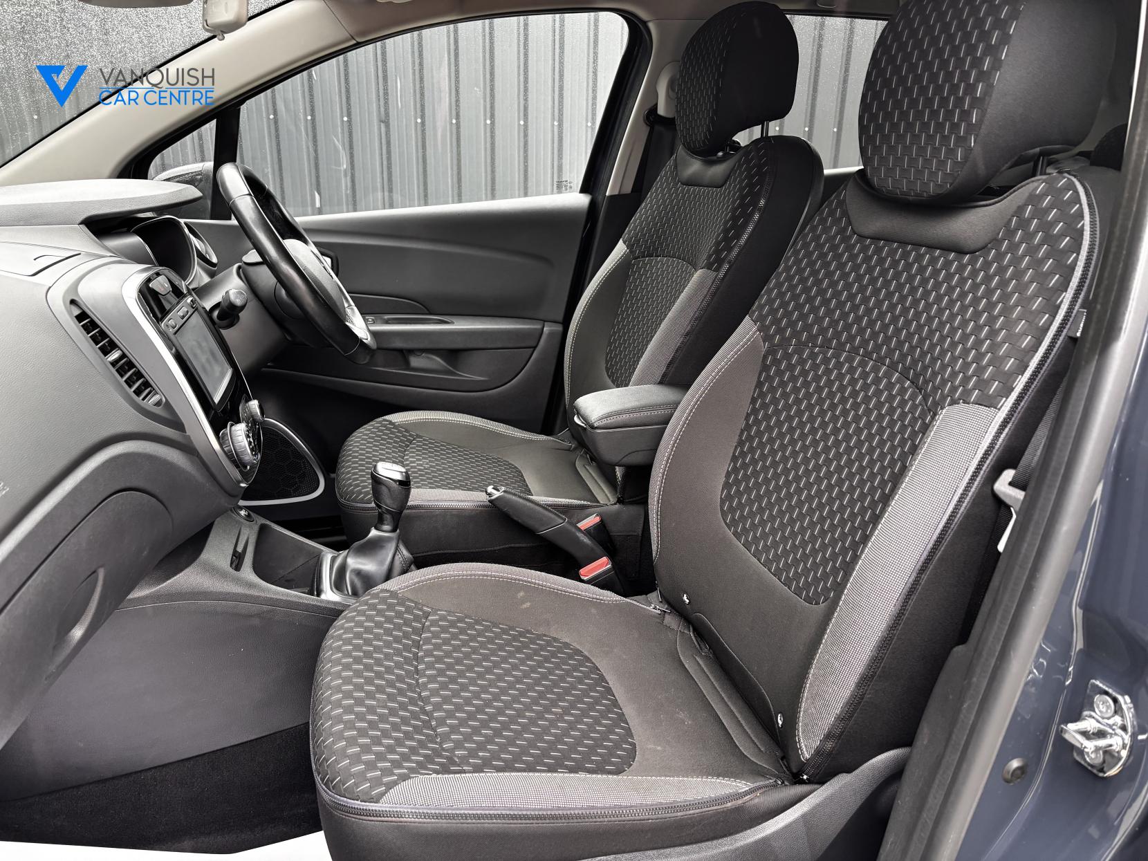 Renault Captur 1.5 dCi ENERGY Dynamique S Nav SUV 5dr Diesel Manual Euro 6 (s/s) (90 ps)