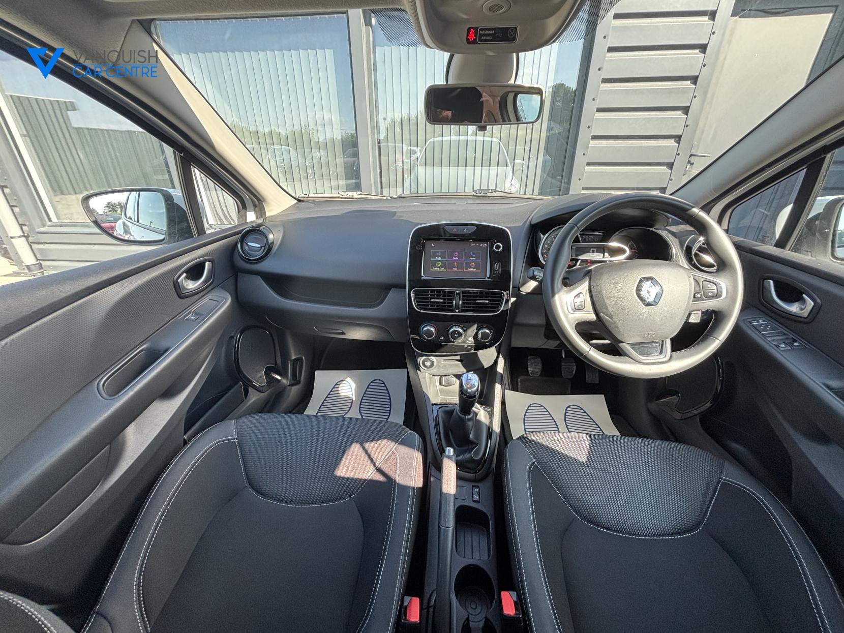 Renault Clio 1.2 16V Dynamique Nav Hatchback 5dr Petrol Manual Euro 6 (75 ps)
