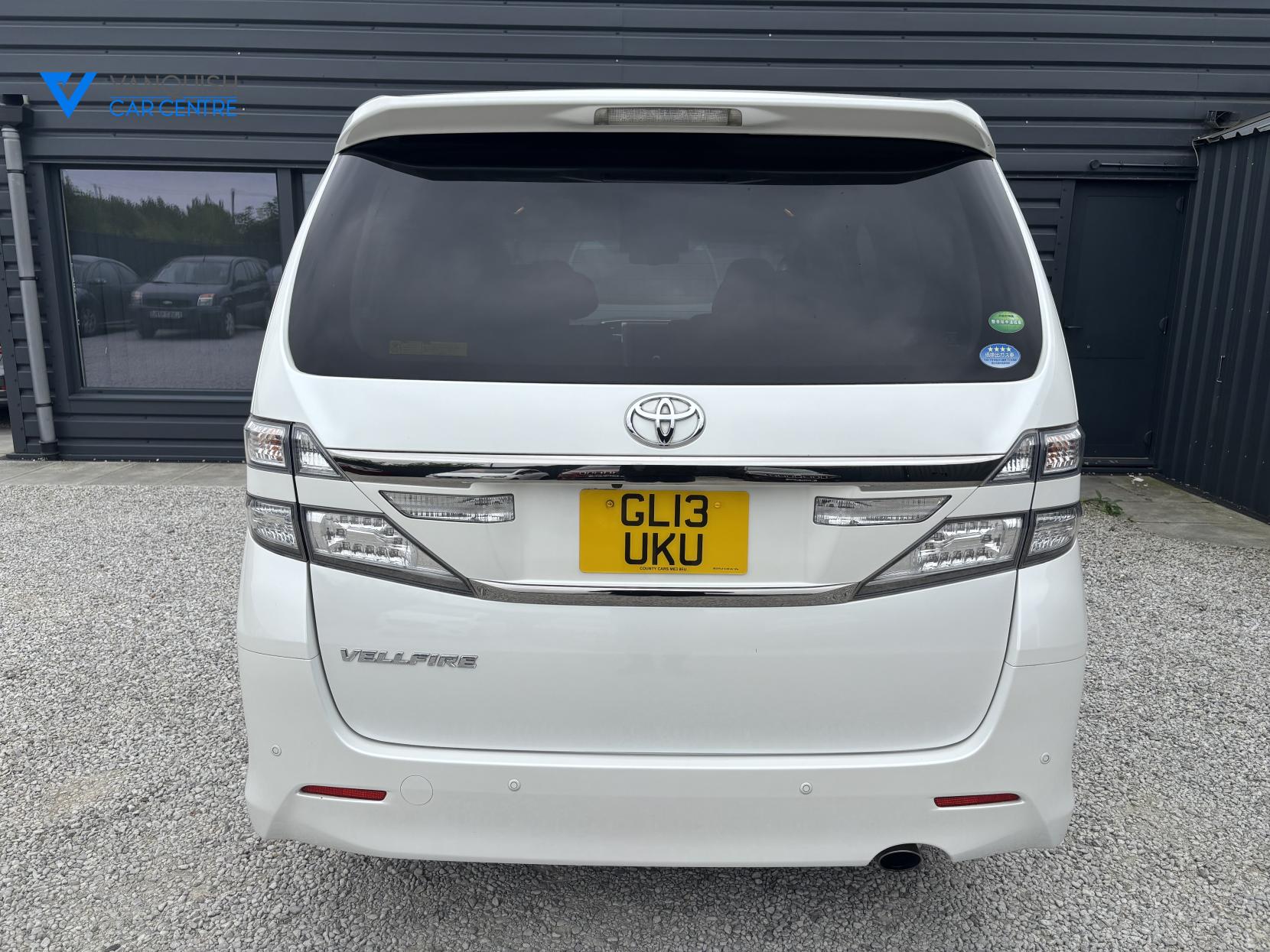 Toyota Vellfire 2400