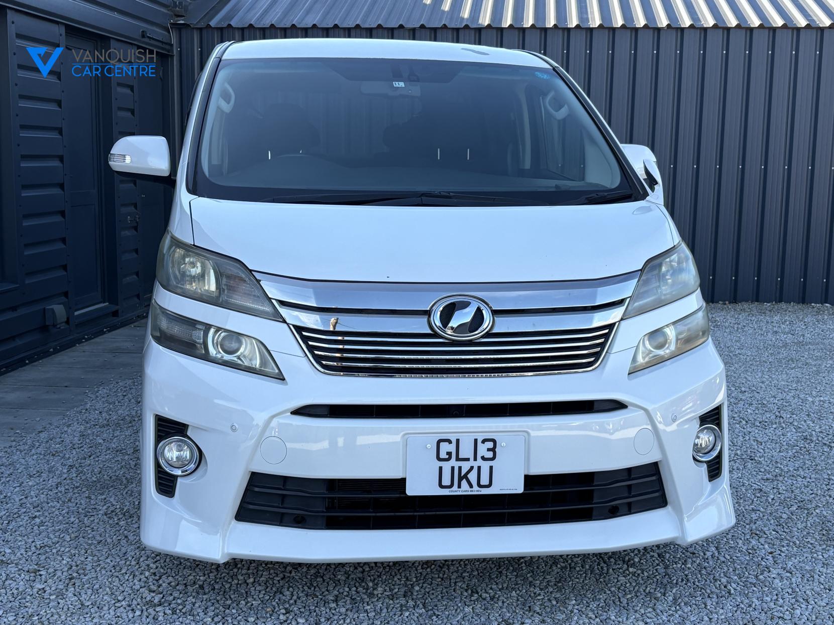 Toyota Vellfire 2400