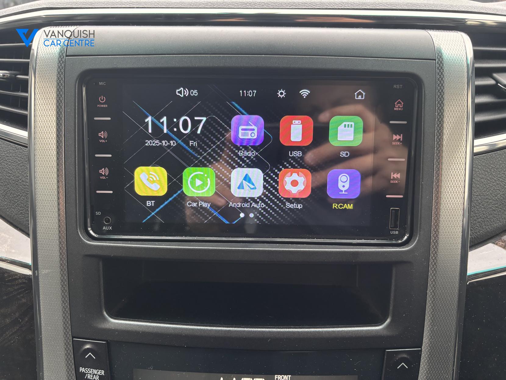 Toyota Vellfire 2400