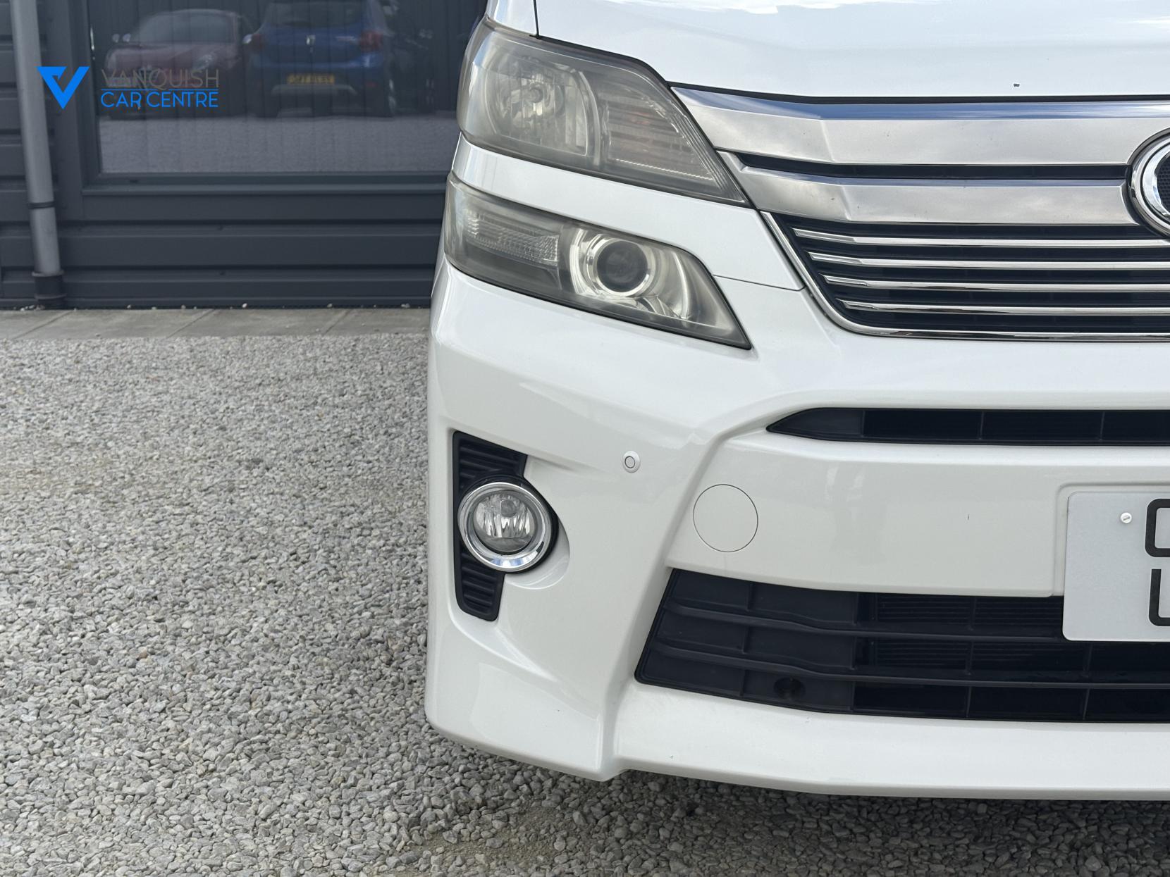 Toyota Vellfire 2400