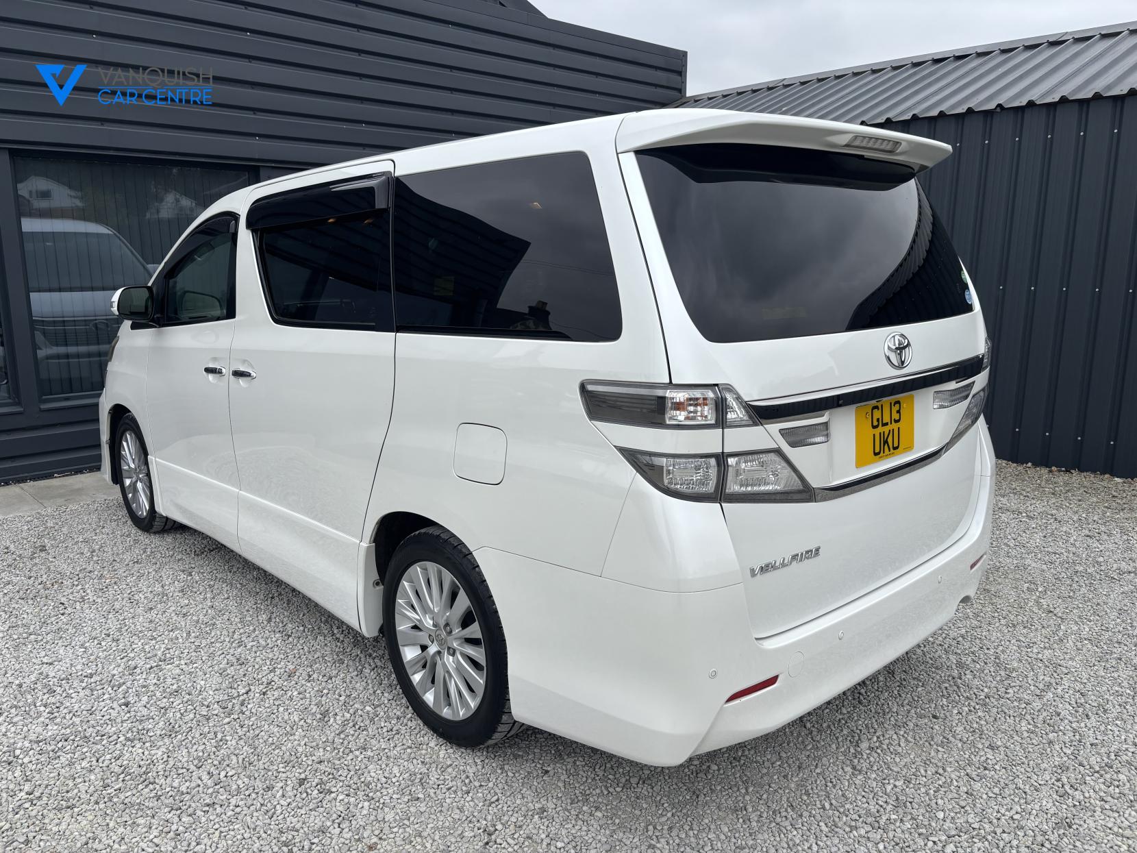 Toyota Vellfire 2400
