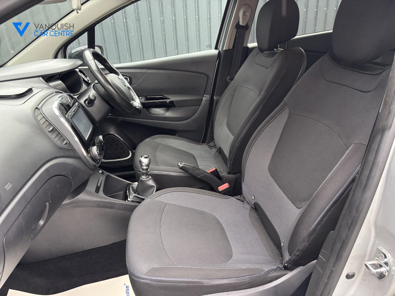 Renault Captur 1.2 TCe ENERGY Dynamique S Nav SUV 5dr Petrol Manual Euro 6 (s/s) (120 ps)