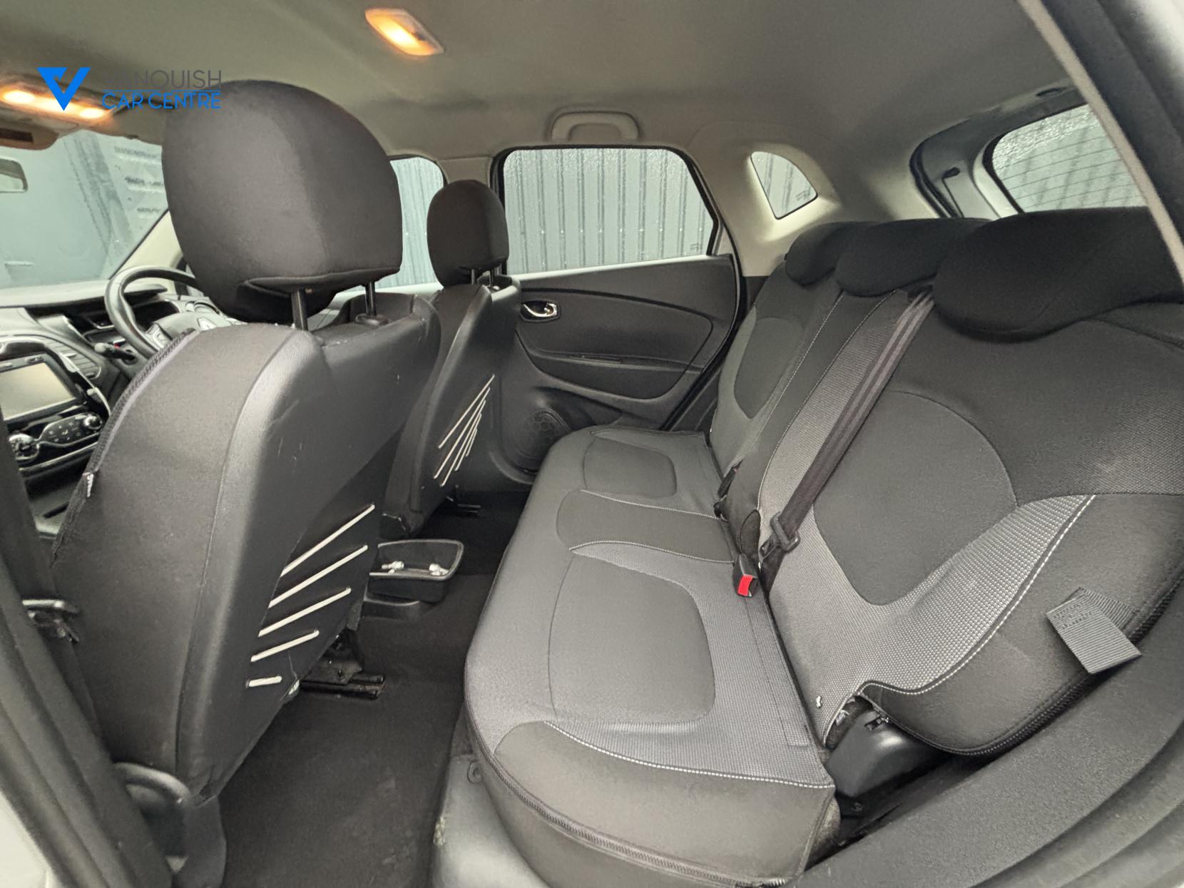 Renault Captur 1.2 TCe ENERGY Dynamique S Nav SUV 5dr Petrol Manual Euro 6 (s/s) (120 ps)