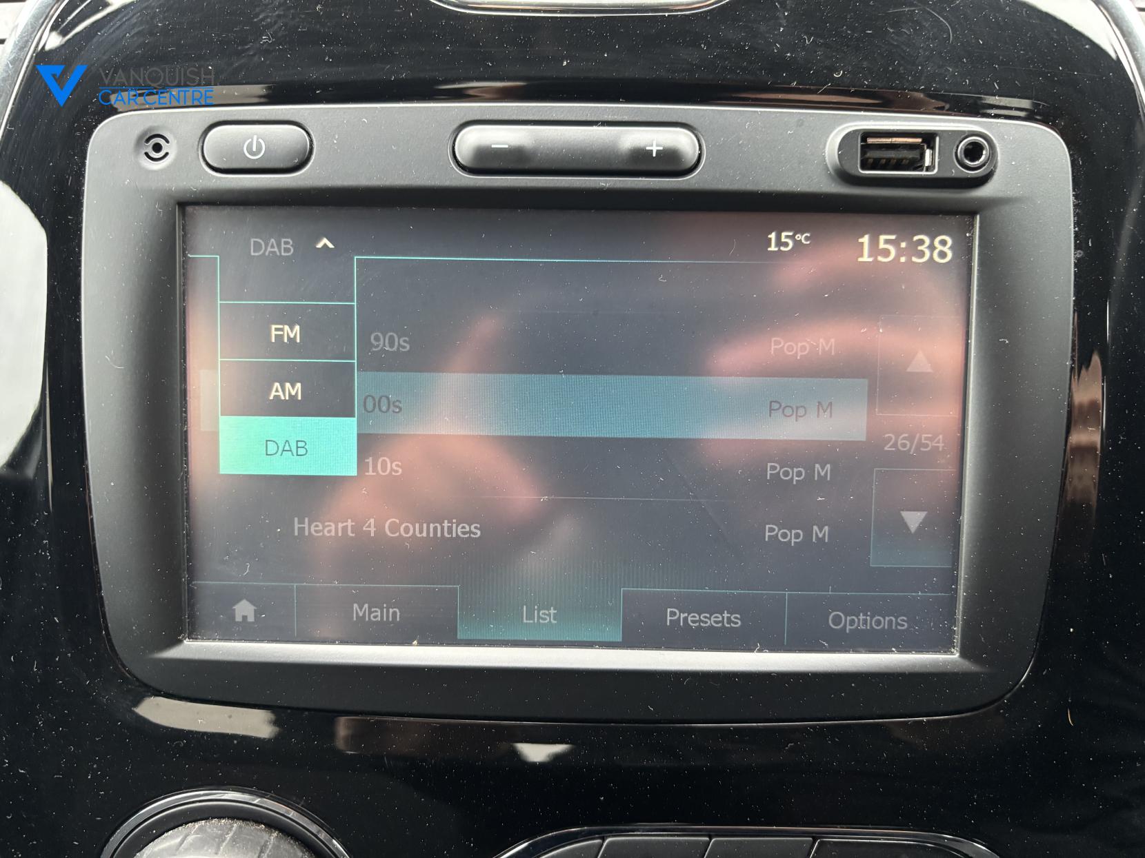 Renault Captur 1.2 TCe ENERGY Dynamique S Nav SUV 5dr Petrol Manual Euro 6 (s/s) (120 ps)