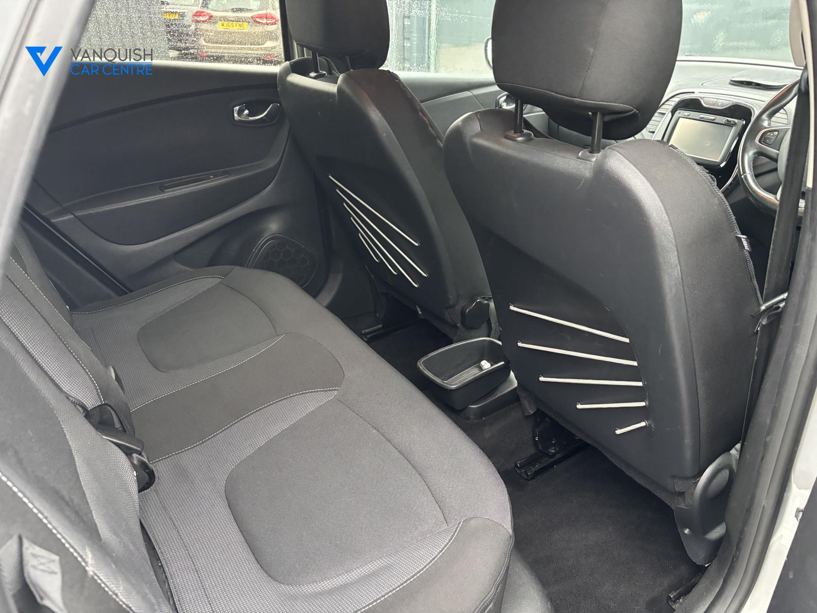 Renault Captur 1.2 TCe ENERGY Dynamique S Nav SUV 5dr Petrol Manual Euro 6 (s/s) (120 ps)