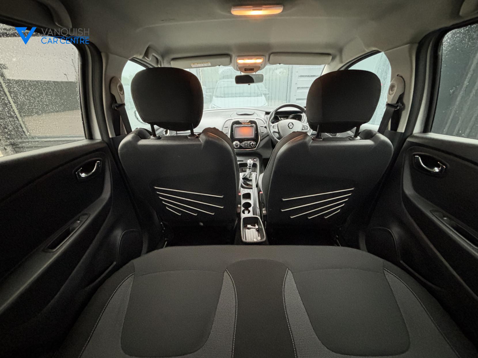 Renault Captur 1.2 TCe ENERGY Dynamique S Nav SUV 5dr Petrol Manual Euro 6 (s/s) (120 ps)