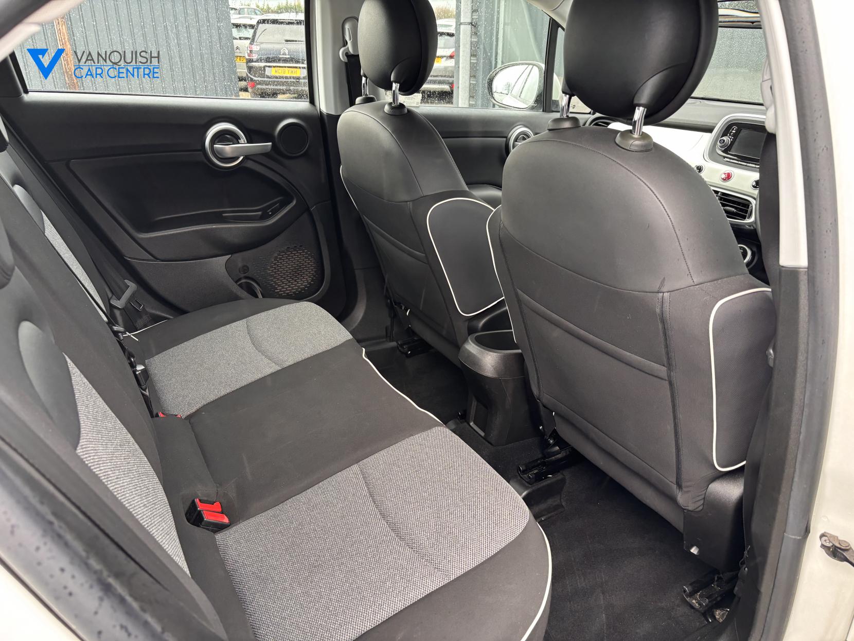 Fiat 500X 1.6 E-Torq Pop Star SUV 5dr Petrol Manual Euro 6 (110 ps)