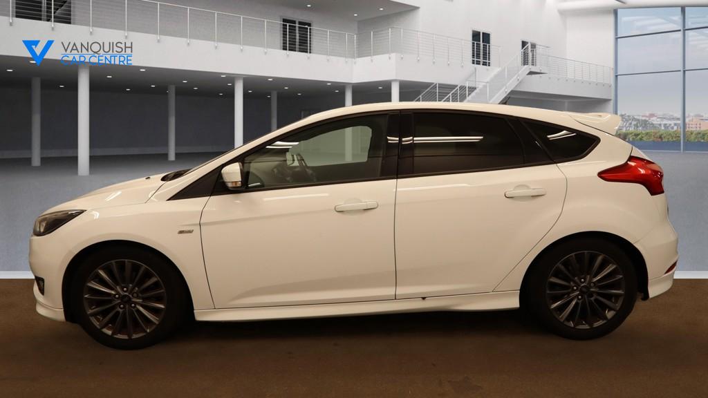 Ford Focus 1.0T EcoBoost ST-Line Hatchback 5dr Petrol Manual Euro 6 (s/s) (140 ps)