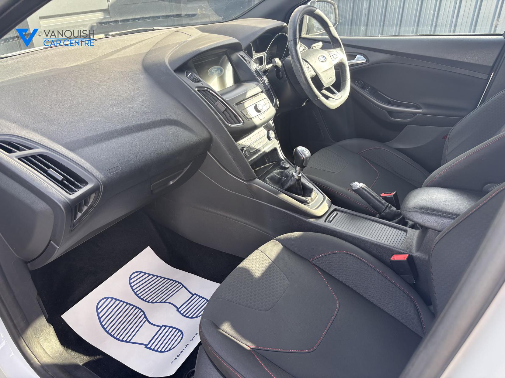 Ford Focus 1.0T EcoBoost ST-Line Hatchback 5dr Petrol Manual Euro 6 (s/s) (140 ps)