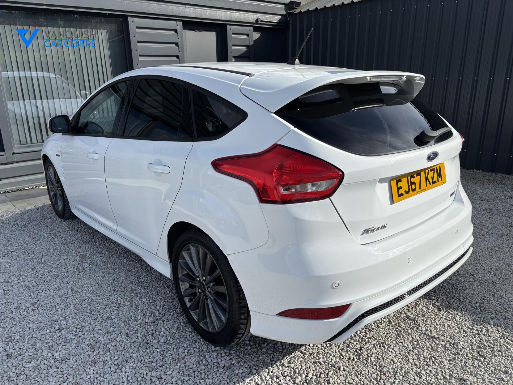 Ford Focus 1.0T EcoBoost ST-Line Hatchback 5dr Petrol Manual Euro 6 (s/s) (140 ps)