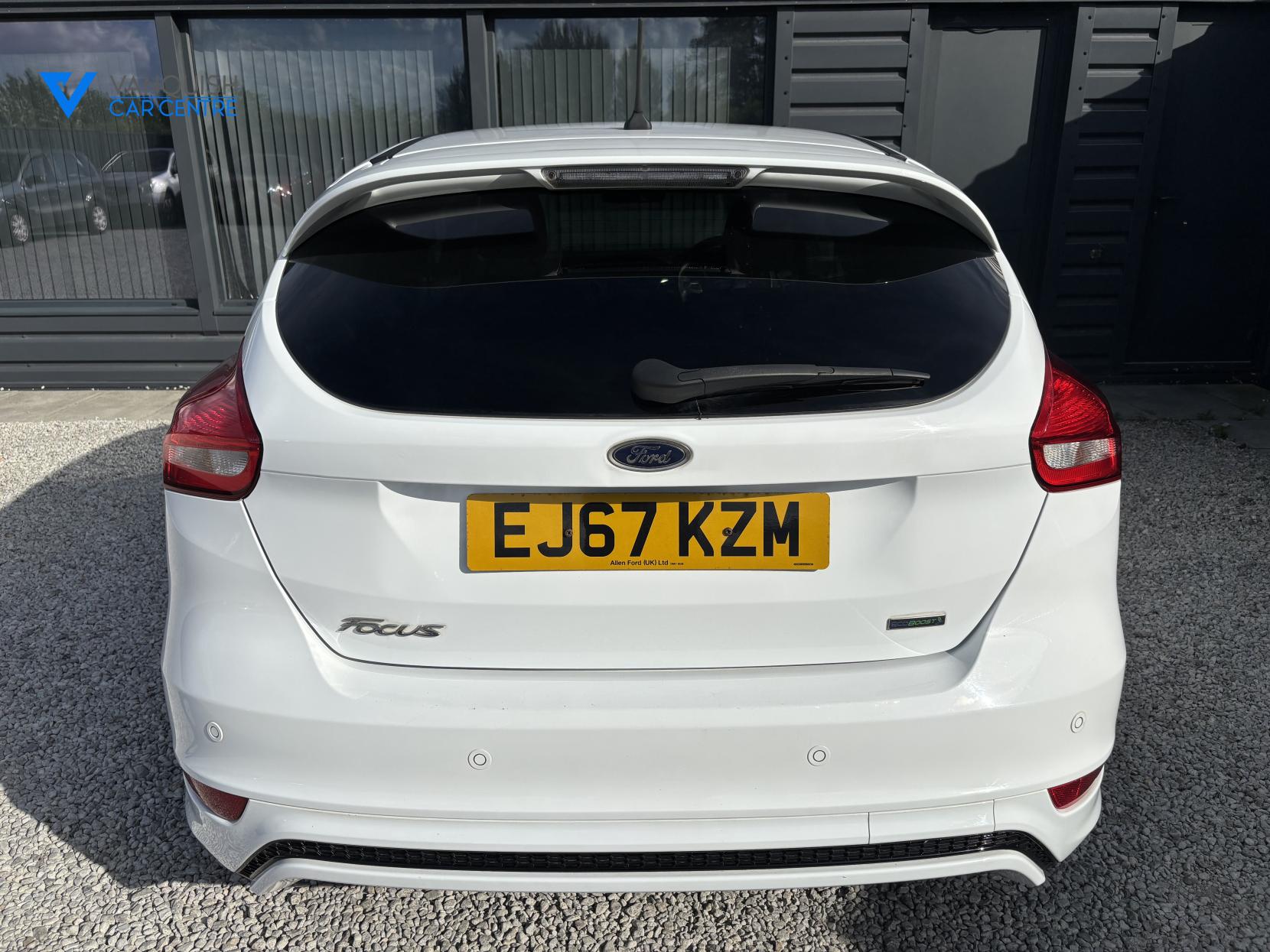 Ford Focus 1.0T EcoBoost ST-Line Hatchback 5dr Petrol Manual Euro 6 (s/s) (140 ps)