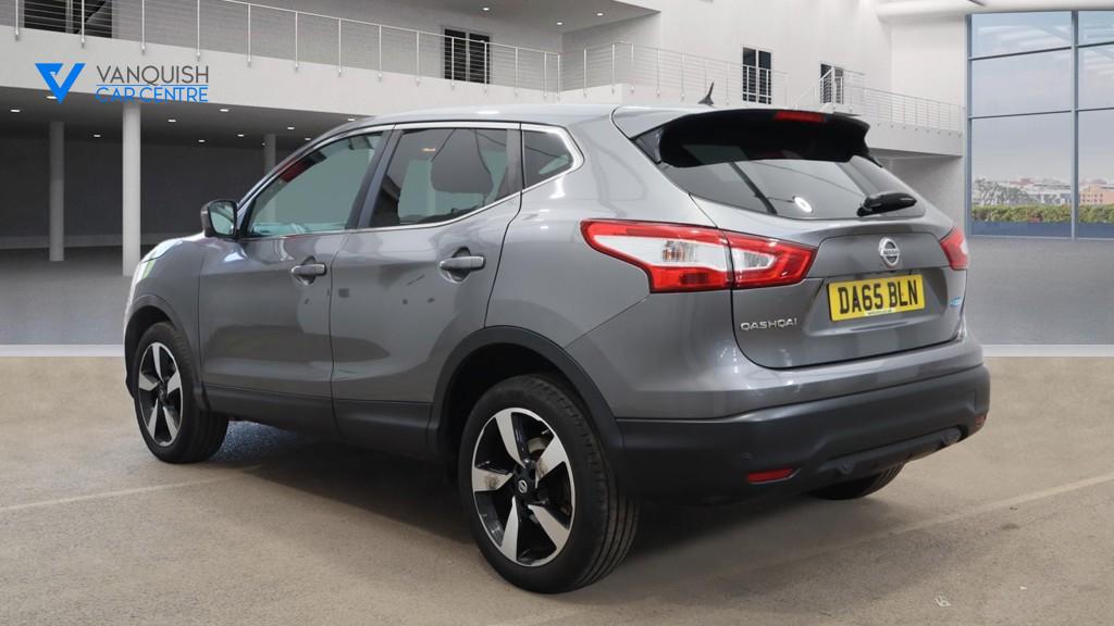 Nissan Qashqai 1.5 dCi n-tec SUV 5dr Diesel Manual 2WD Euro 6 (s/s) (110 ps)