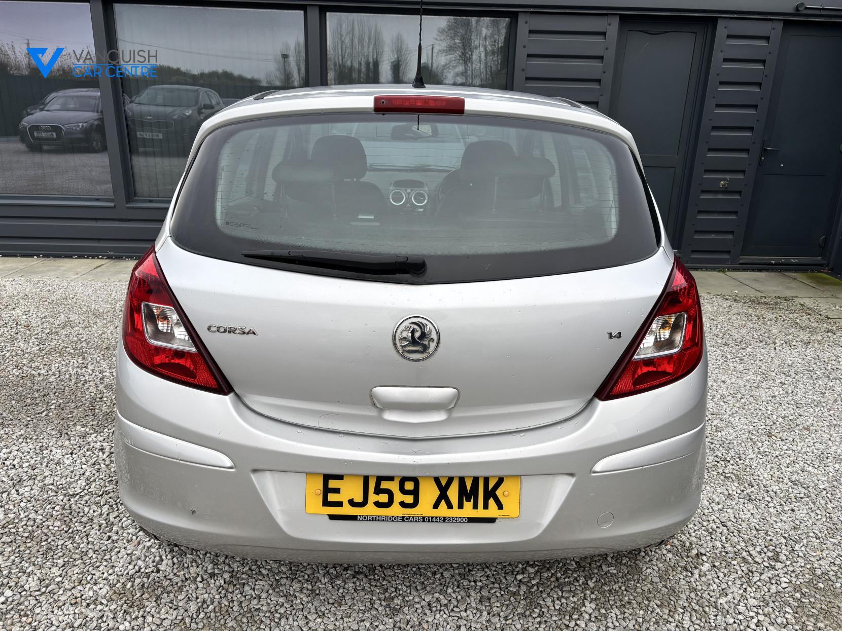 Vauxhall Corsa 1.4i 16v Design Hatchback 5dr Petrol Manual (a/c) (146 g/km, 89 bhp)