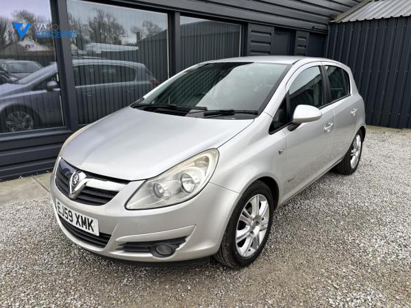 Vauxhall Corsa 1.4i 16v Design Hatchback 5dr Petrol Manual (a/c) (146 g/km, 89 bhp)