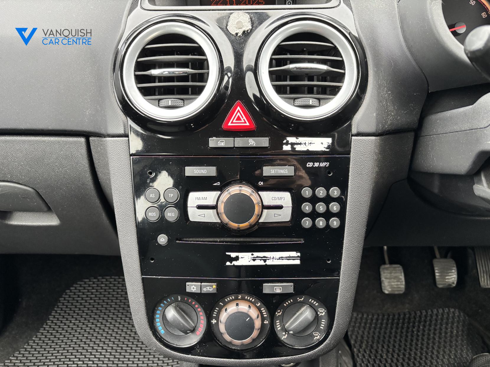 Vauxhall Corsa 1.4i 16v Design Hatchback 5dr Petrol Manual (a/c) (146 g/km, 89 bhp)